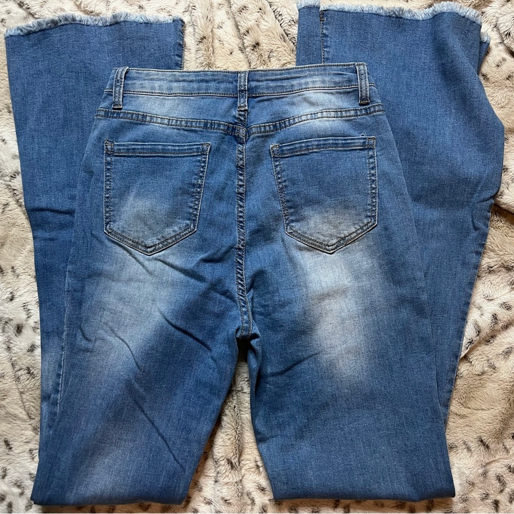 Shein jean light wash boot cut size Medium fit like 29